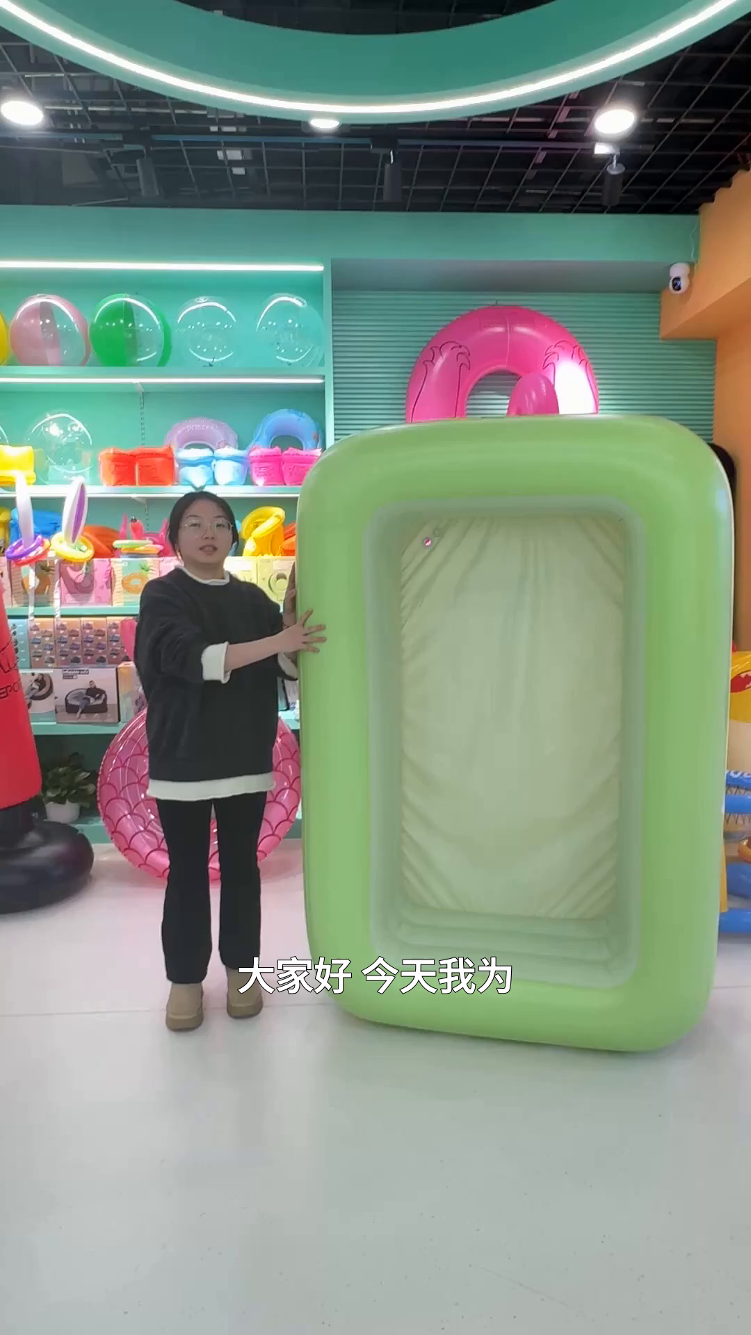 Piscina de dinosaurio de material de PVC ambiental, alto nivel de apariencia resistente al sol y resistente al desgaste, el bebé ama jugar mamá está seguro