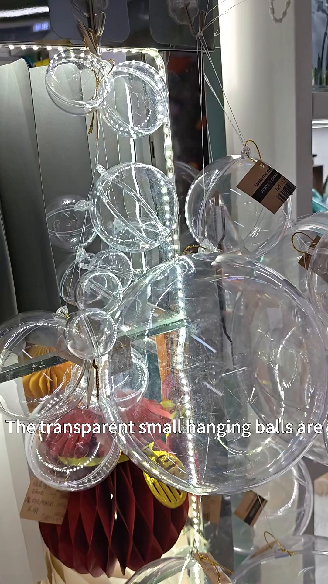 Transparent hanging balls in various sizes perfect for Christmas weddings and parties with excellent quality and atmosphere create positive customer reviews