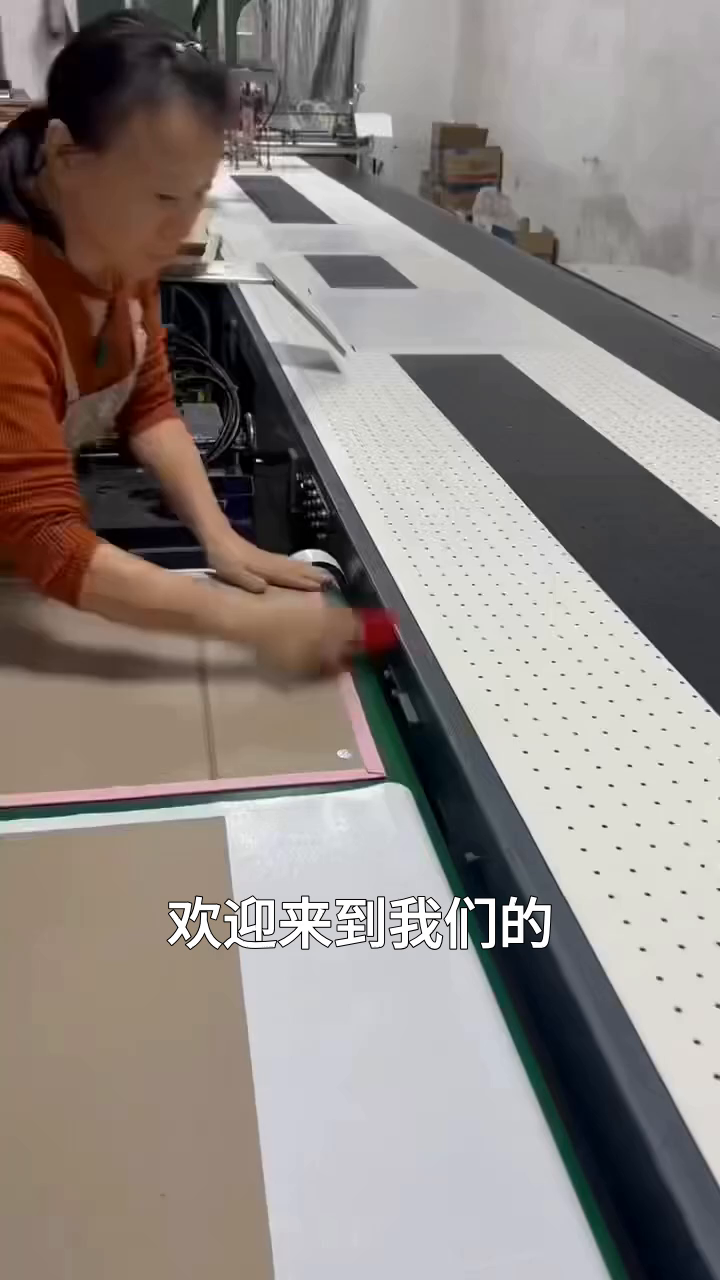 أحسنتم العمل في كل لحظة